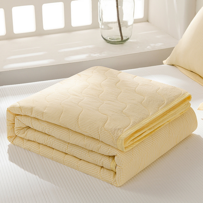 91家纺网 家纺一手货源 找家纺 圣楚家纺 2026新款清柔水洗夏被被子被芯 唯一-黄