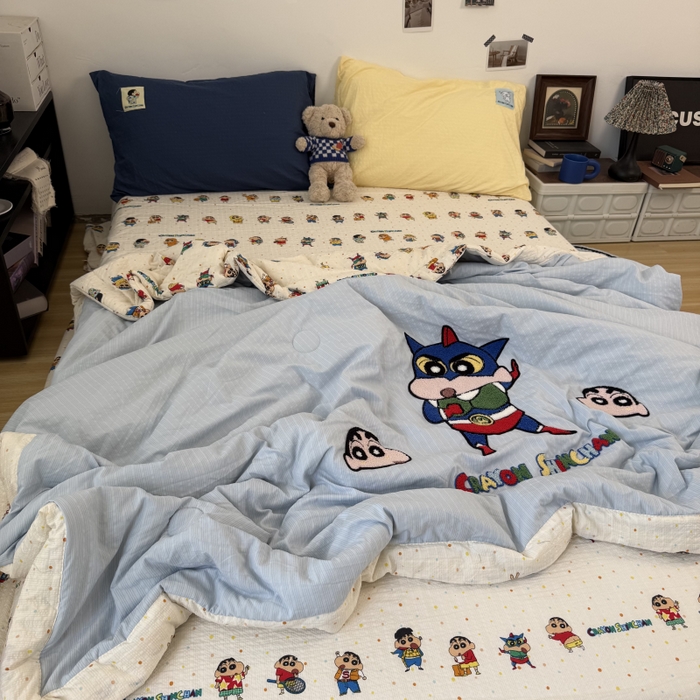 91家纺网 家纺一手货源 找家纺 三元色 2026新款正版蜡笔小新泡芙双层纱夏被夏凉被 动感超人