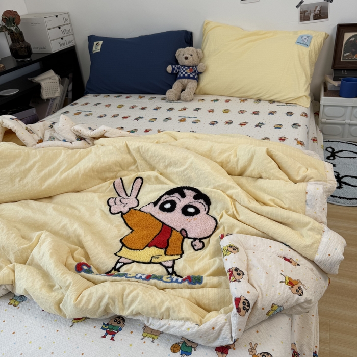 91家纺网 家纺一手货源 找家纺 三元色 2026新款正版蜡笔小新泡芙双层纱夏被夏凉被 欧耶小新