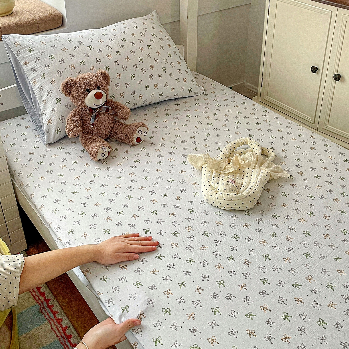 91家纺网 家纺一手货源 找家纺 纽缦家纺 2026新款A类105g仿棉四件套古法水洗棉学生单床笠 铃兰兰