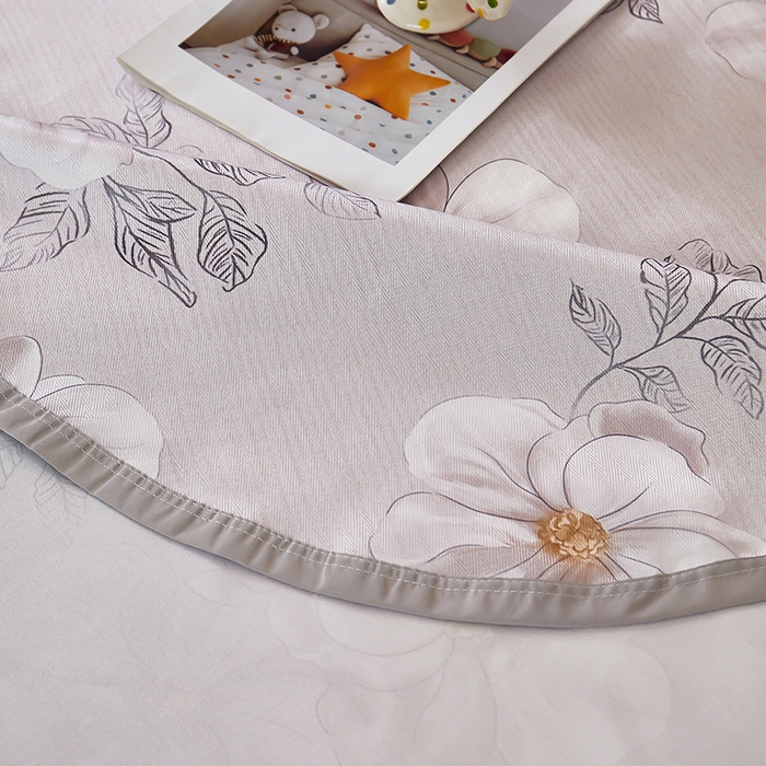 91家纺网 家纺一手货源 找家纺 星窝家纺 2026新款直播电商优选可机洗斜纹提花冰丝凉席三件套 物语之恋