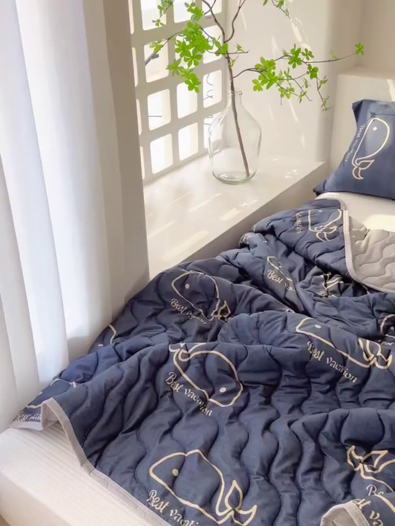 91家纺网 家纺一手货源 找家纺 圣靓家纺 2026新款清柔水洗夏被被子被芯 鲸鱼