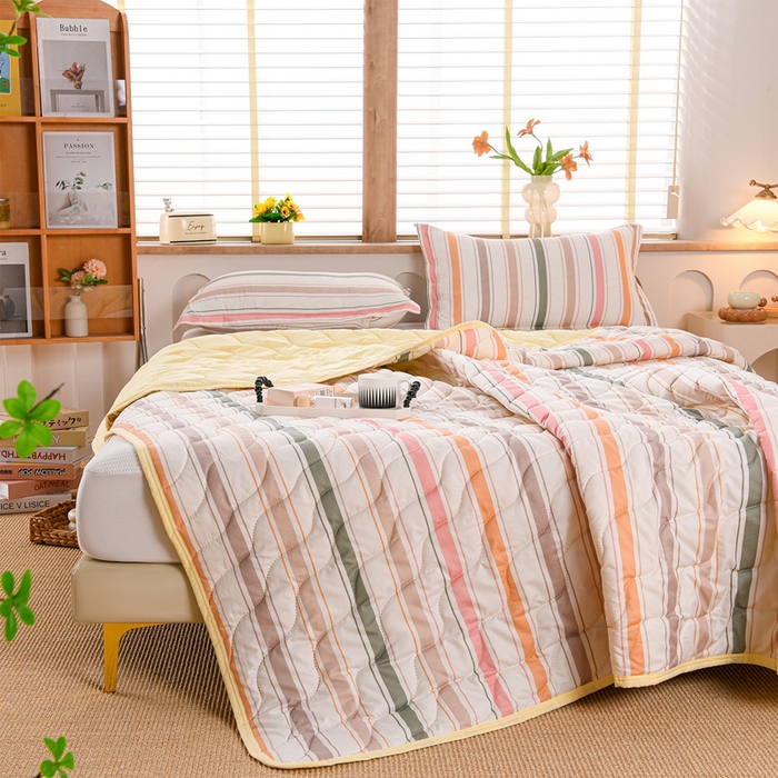 91家纺网 家纺一手货源 找家纺 圣靓家纺 2026新款清柔水洗夏被被子被芯 彩条