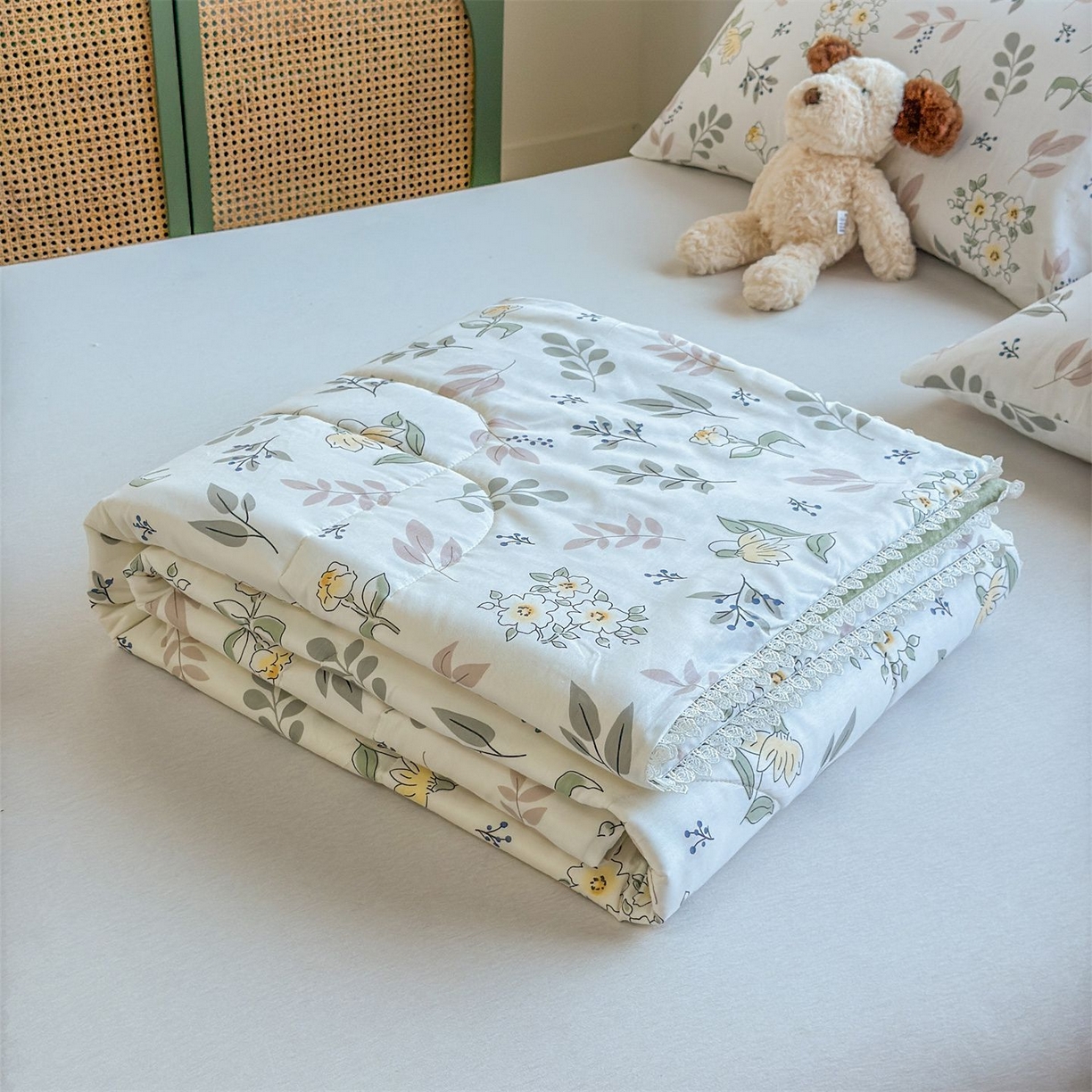 91家纺网 家纺一手货源 找家纺 晨晨家纺 2026新款双面全棉花边款新疆棉花夏被 花韵