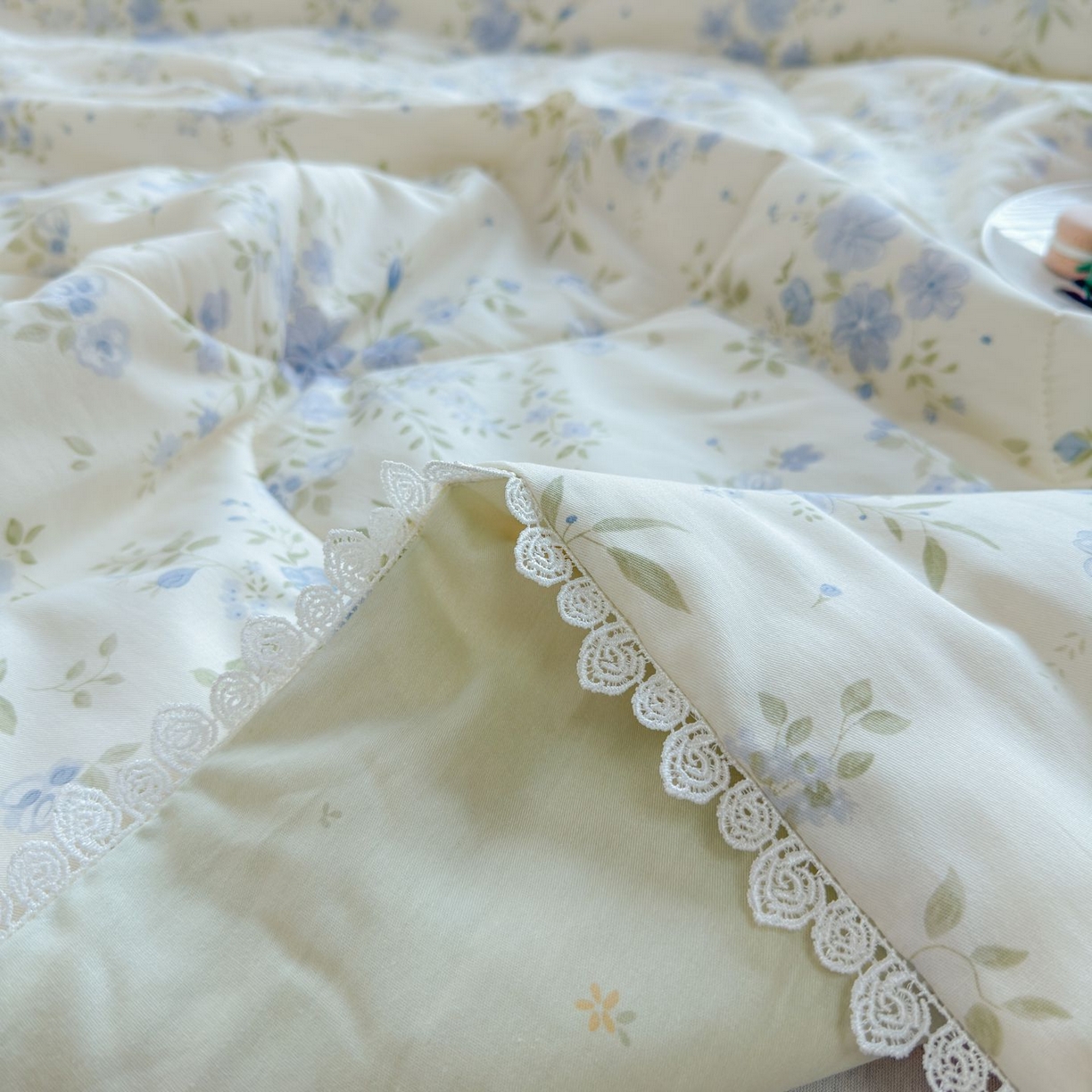 91家纺网 家纺一手货源 找家纺 晨晨家纺 2026新款双面全棉花边款新疆棉花夏被 汀兰点素