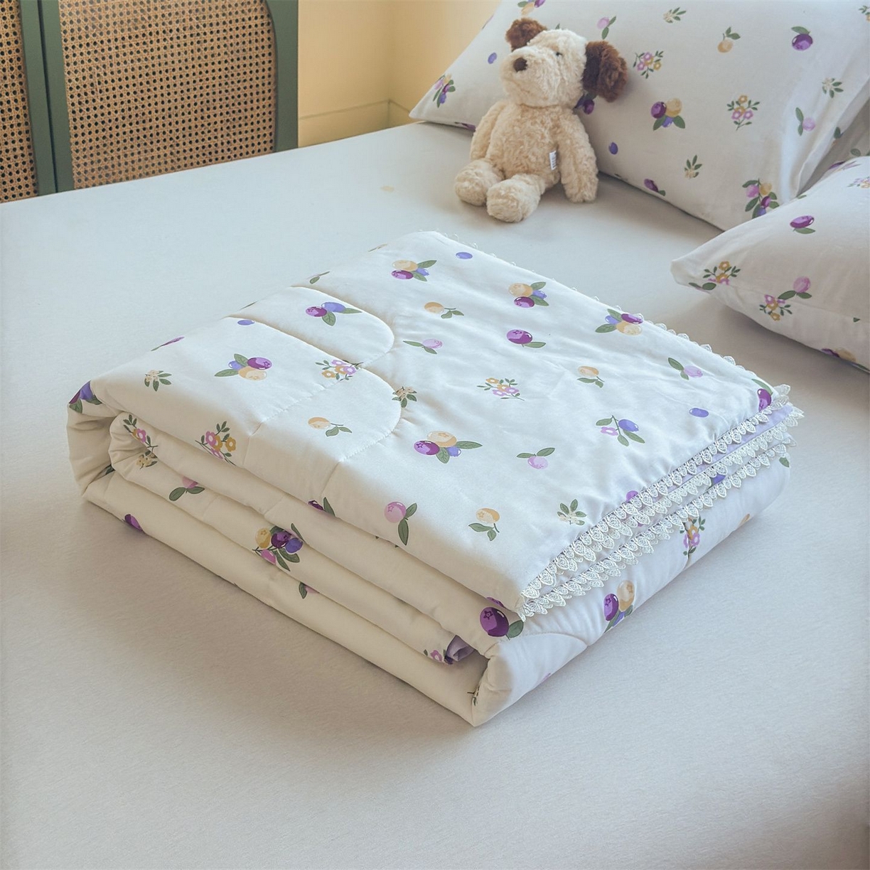 91家纺网 家纺一手货源 找家纺 晨晨家纺 2026新款双面全棉花边款新疆棉花夏被 葡萄