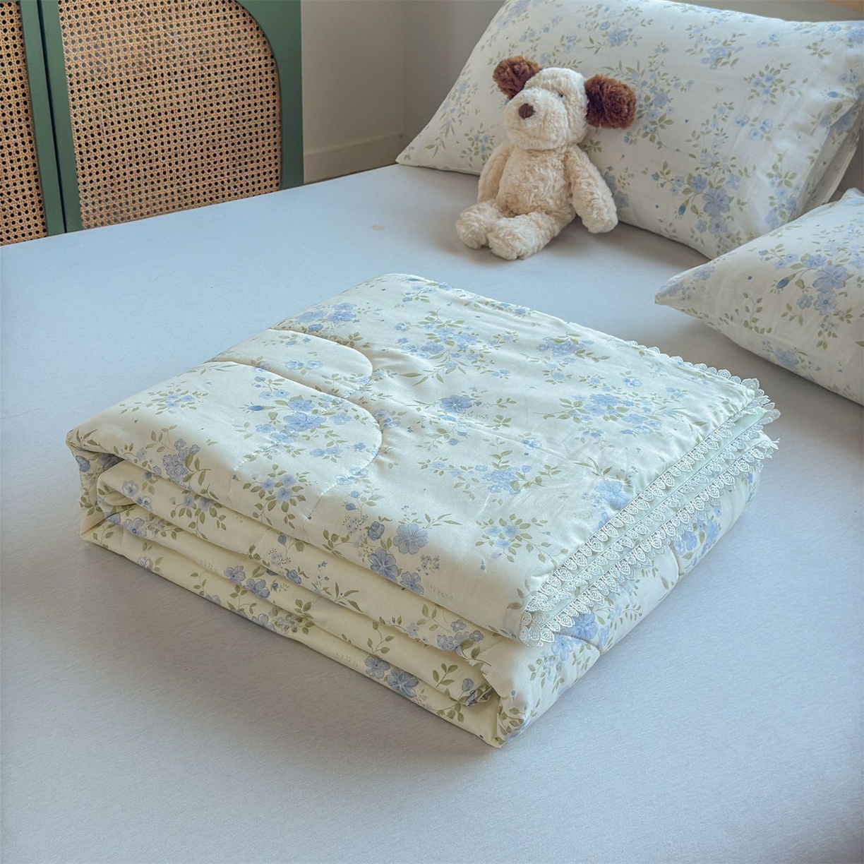 91家纺网 家纺一手货源 找家纺 晨晨家纺 2026新款双面全棉花边款新疆棉花夏被 汀兰点素