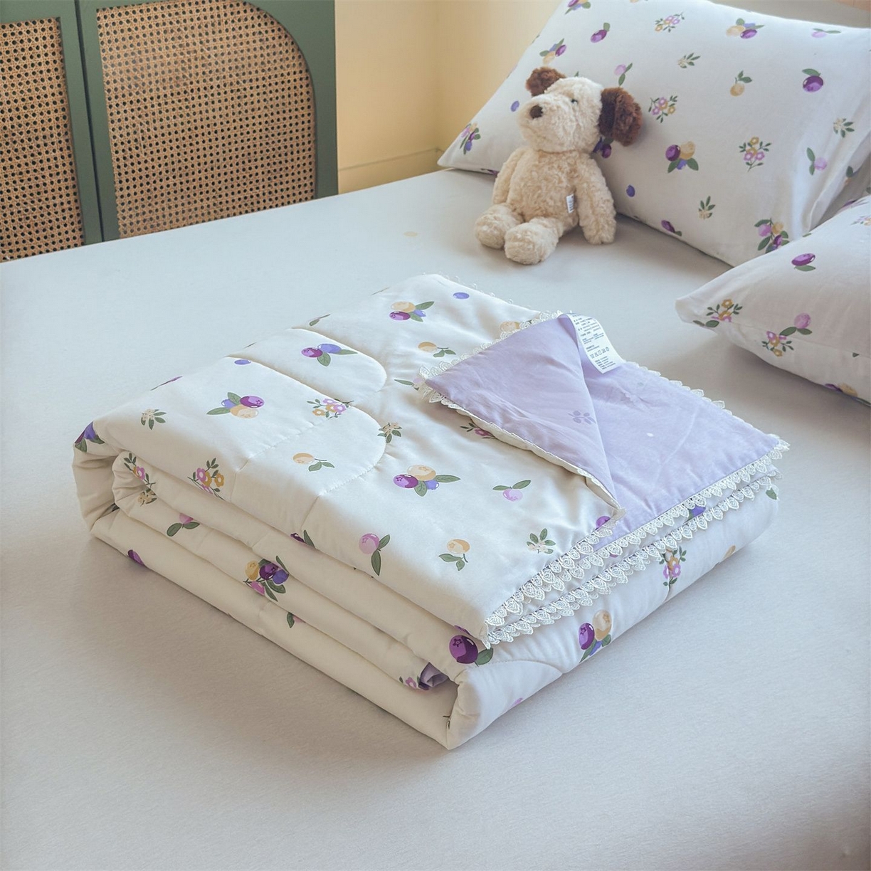 91家纺网 家纺一手货源 找家纺 晨晨家纺 2026新款双面全棉花边款新疆棉花夏被 葡萄