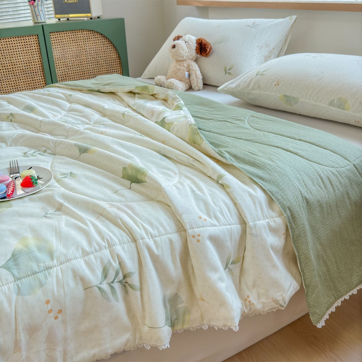 91家纺网 家纺一手货源 找家纺 晨晨家纺 2026新款双面全棉花边款新疆棉花夏被 幸运叶