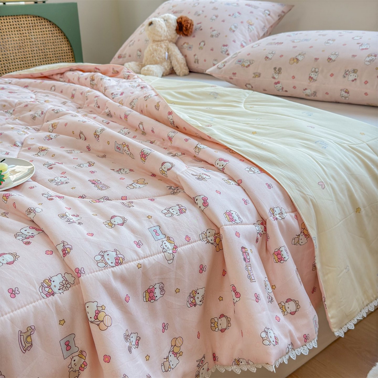 91家纺网 家纺一手货源 找家纺 晨晨家纺 2026新款双面全棉花边款新疆棉花夏被 凯蒂公主