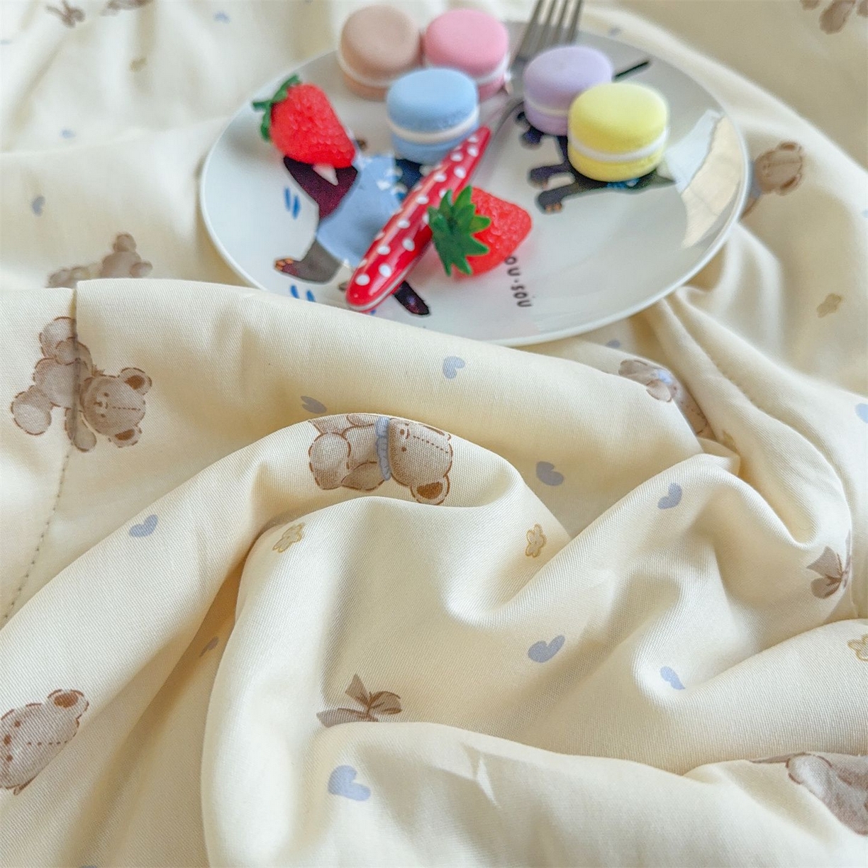 91家纺网 家纺一手货源 找家纺 晨晨家纺 2026新款双面全棉花边款新疆棉花夏被 泡泡熊