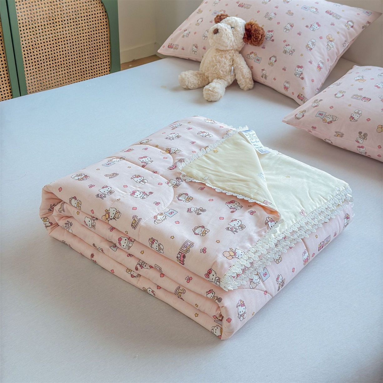 91家纺网 家纺一手货源 找家纺 晨晨家纺 2026新款双面全棉花边款新疆棉花夏被 凯蒂公主