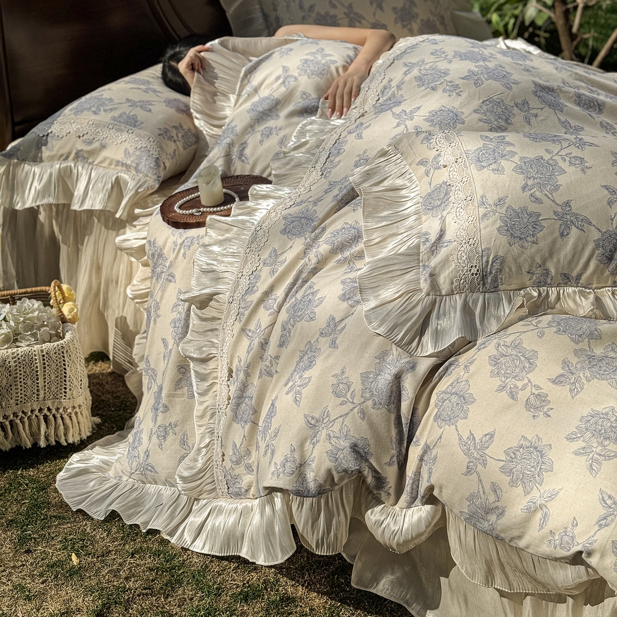 91家纺网 家纺一手货源 找家纺 （总）乐朵家居 2026新款 复古花镜 全棉棉麻 床裙四件套