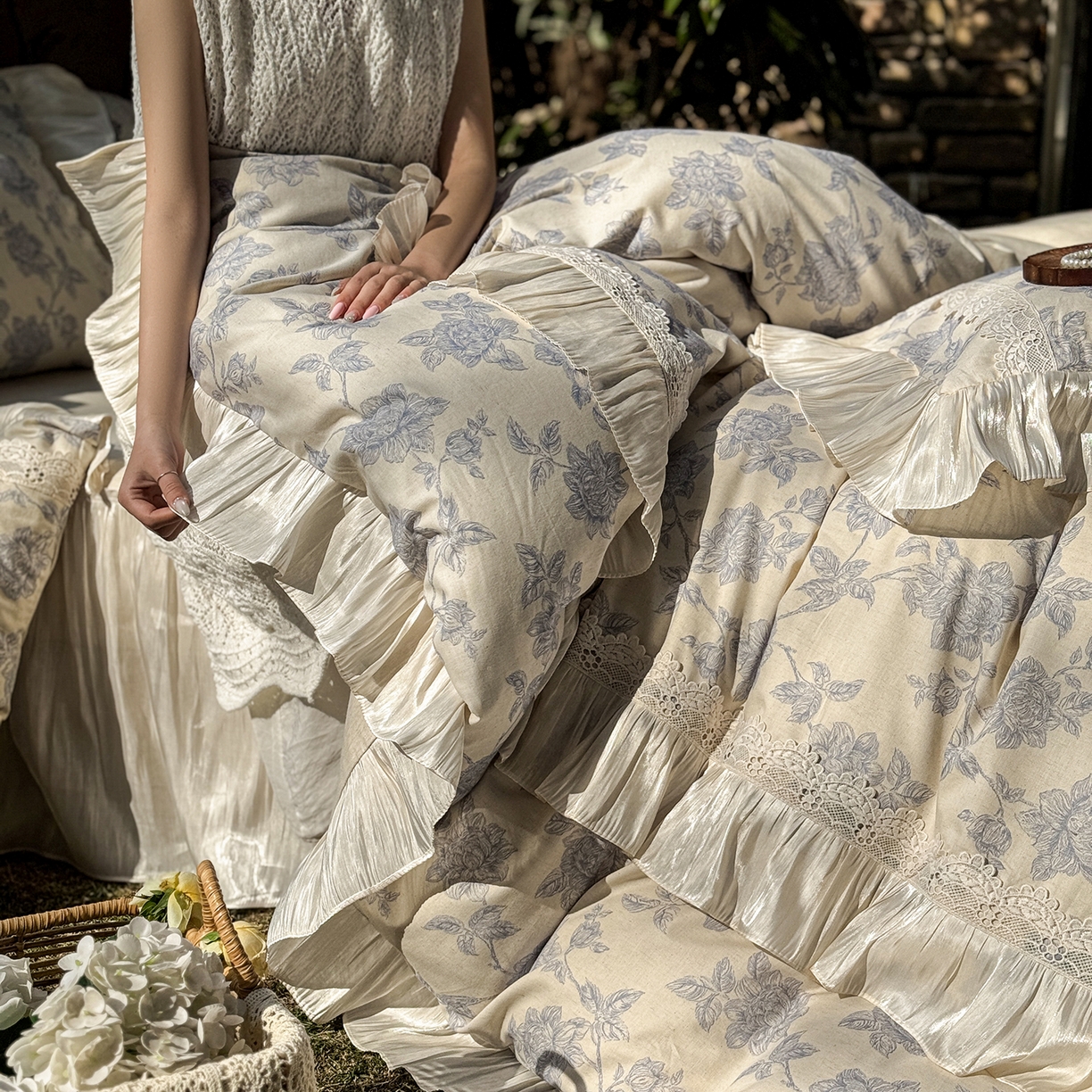 91家纺网 家纺一手货源 找家纺 （总）乐朵家居 2026新款 复古花镜 全棉棉麻 床裙四件套