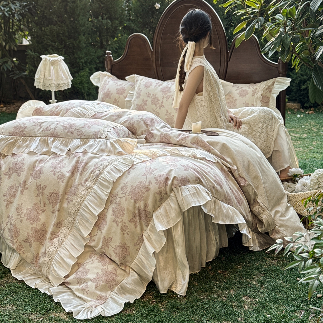 91家纺网 家纺一手货源 找家纺 乐朵家居 2026新款 复古花镜 全棉棉麻 床裙四件套 胭脂粉