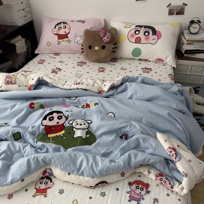 91家纺网 家纺一手货源 找家纺 （总）三元色 2026新款正版蜡笔小新卡通云朵棉夏被夏凉被