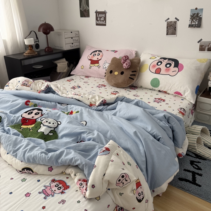 91家纺网 家纺一手货源 找家纺 （总）三元色 2026新款正版蜡笔小新卡通云朵棉夏被夏凉被