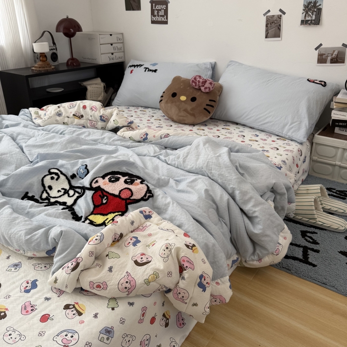 91家纺网 家纺一手货源 找家纺 三元色 2026新款正版蜡笔小新卡通云感夏被夏凉被 夏被调皮小新