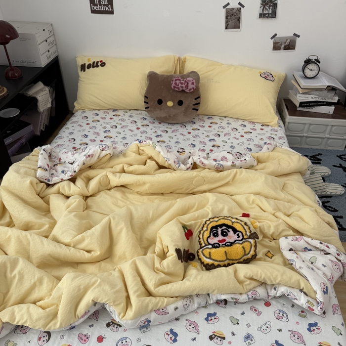 91家纺网 家纺一手货源 找家纺 三元色 2026新款正版蜡笔小新卡通云感夏被夏凉被 夏被榴莲小新