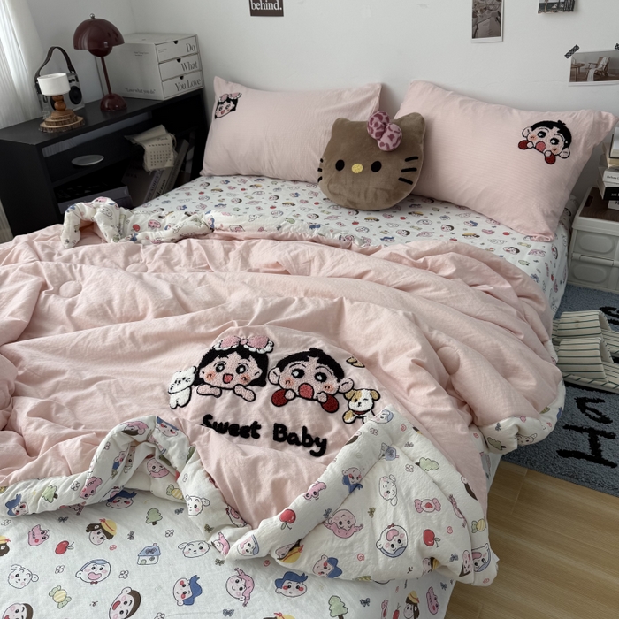 91家纺网 家纺一手货源 找家纺 三元色 2026新款正版蜡笔小新卡通云感夏被夏凉被 夏被好伙伴