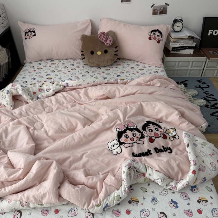 91家纺网 家纺一手货源 找家纺 三元色 2026新款正版蜡笔小新卡通云感夏被夏凉被 夏被好伙伴