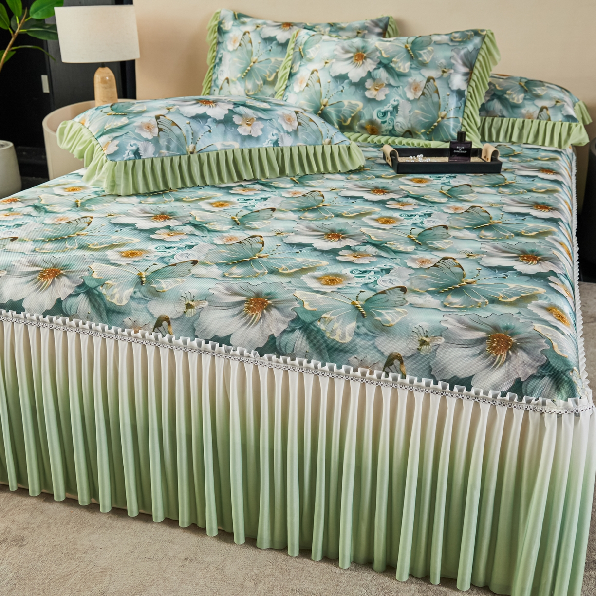 91家纺网 家纺一手货源 找家纺 绒宴家纺2026海洋冰丝床裙款凉席三件套