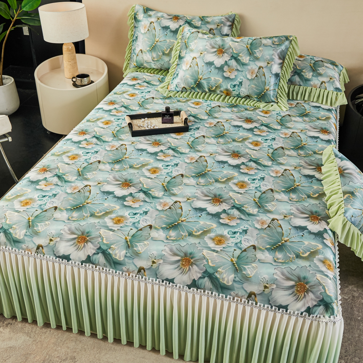 91家纺网 家纺一手货源 找家纺 绒宴家纺2026海洋冰丝床裙款凉席三件套