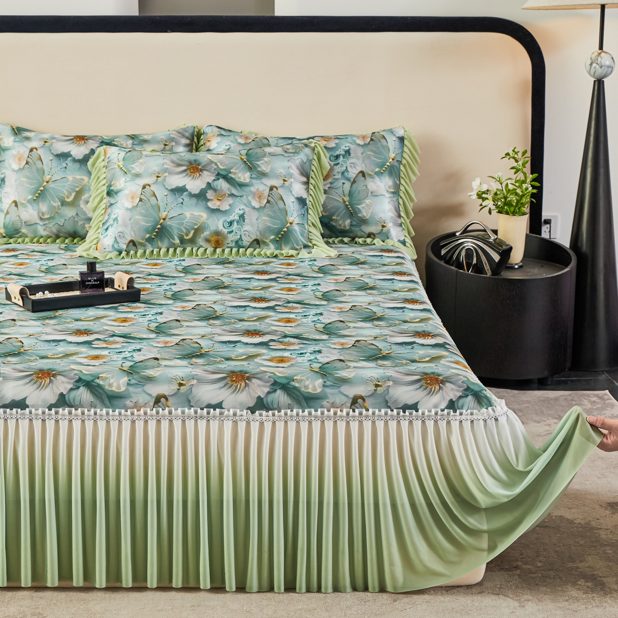 91家纺网 家纺一手货源 找家纺 绒宴家纺2026海洋冰丝床裙款凉席三件套