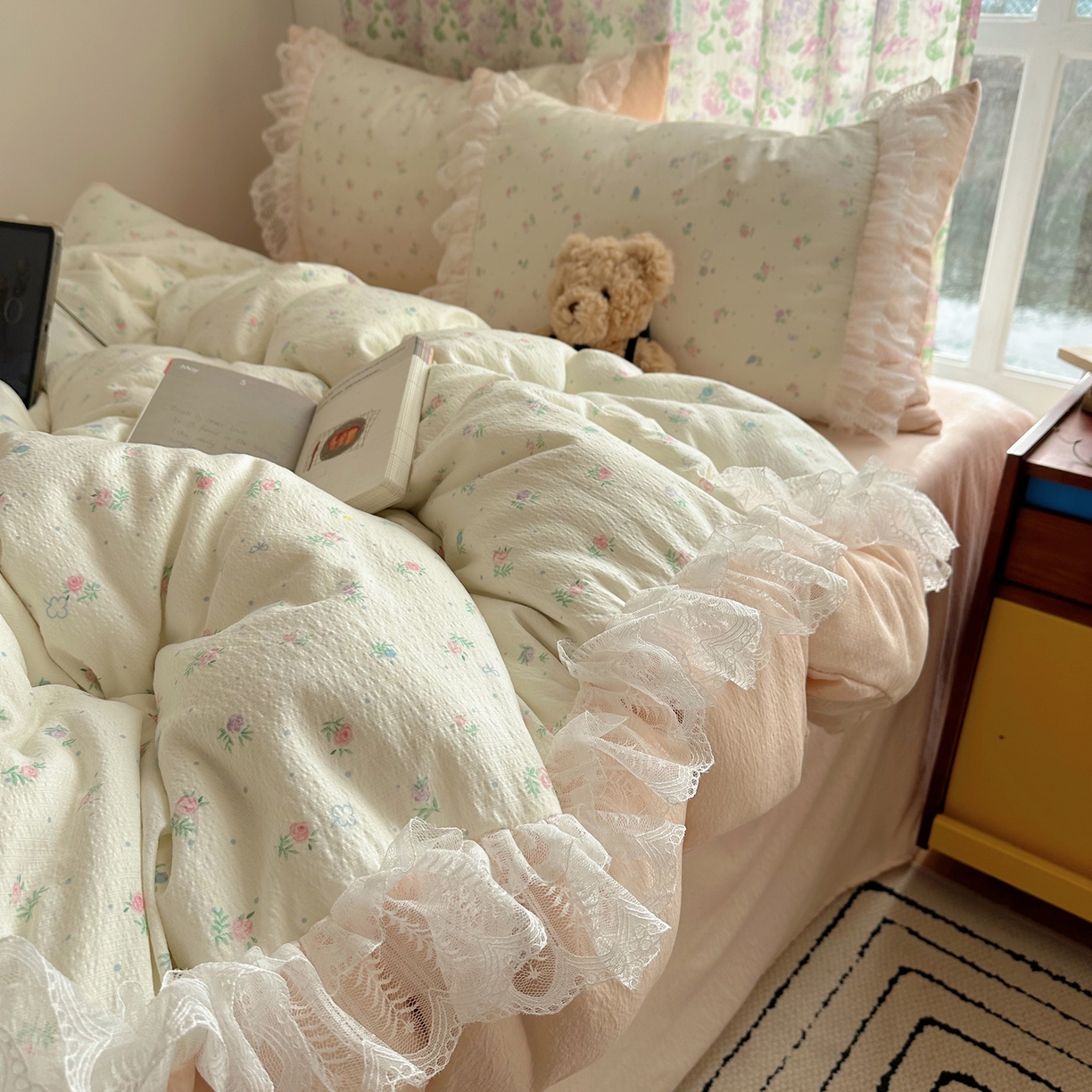 91家纺网 家纺一手货源 找家纺 （总）山茶家居-原创设计（原山茶家纺） 2026新款皱皱纱水洗棉花边四件套-清雾系列