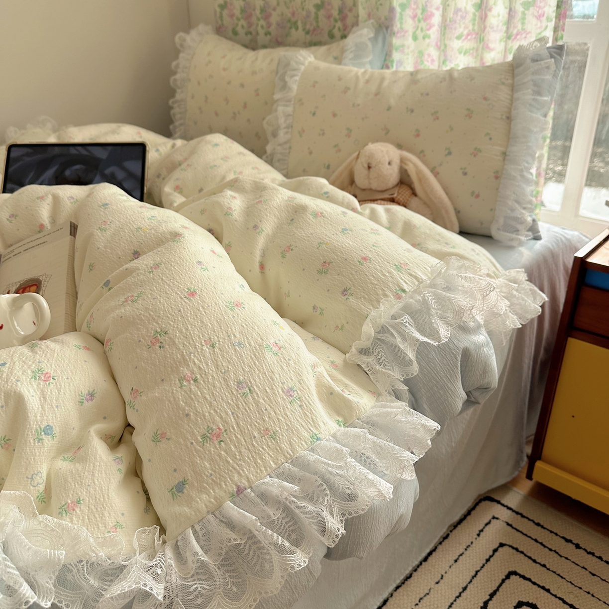 91家纺网 家纺一手货源 找家纺 山茶家居-原创设计（原山茶家纺） 2026新款皱皱纱水洗棉花边四件套-清雾系列 清雾-蕾丝蓝