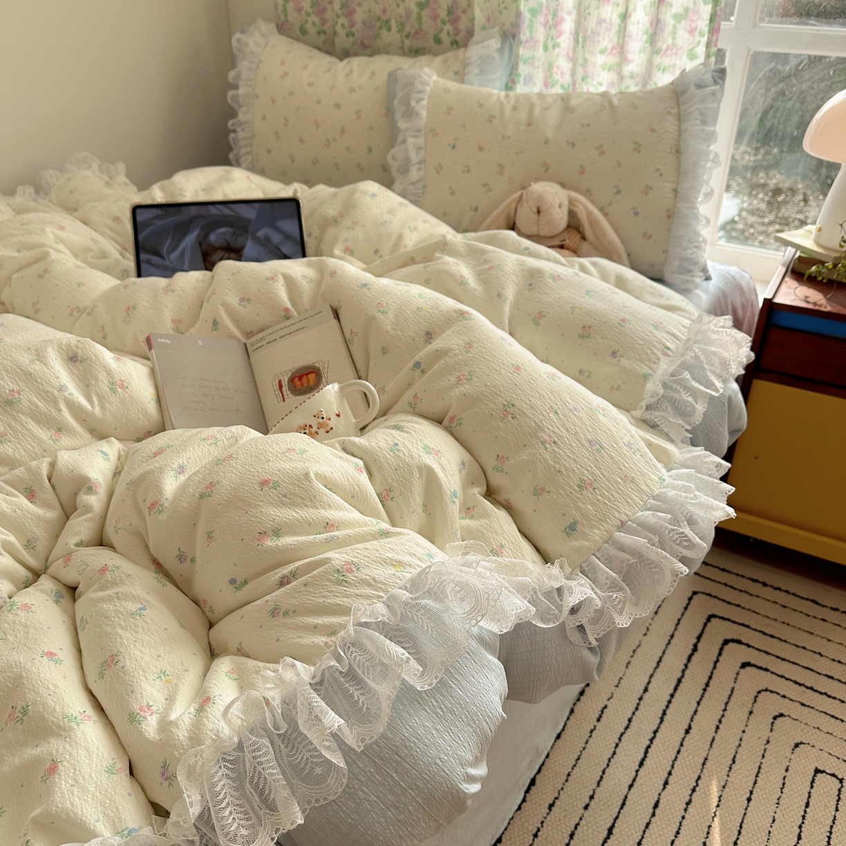 91家纺网 家纺一手货源 找家纺 山茶家居-原创设计（原山茶家纺） 2026新款皱皱纱水洗棉花边四件套-清雾系列 清雾-蕾丝蓝