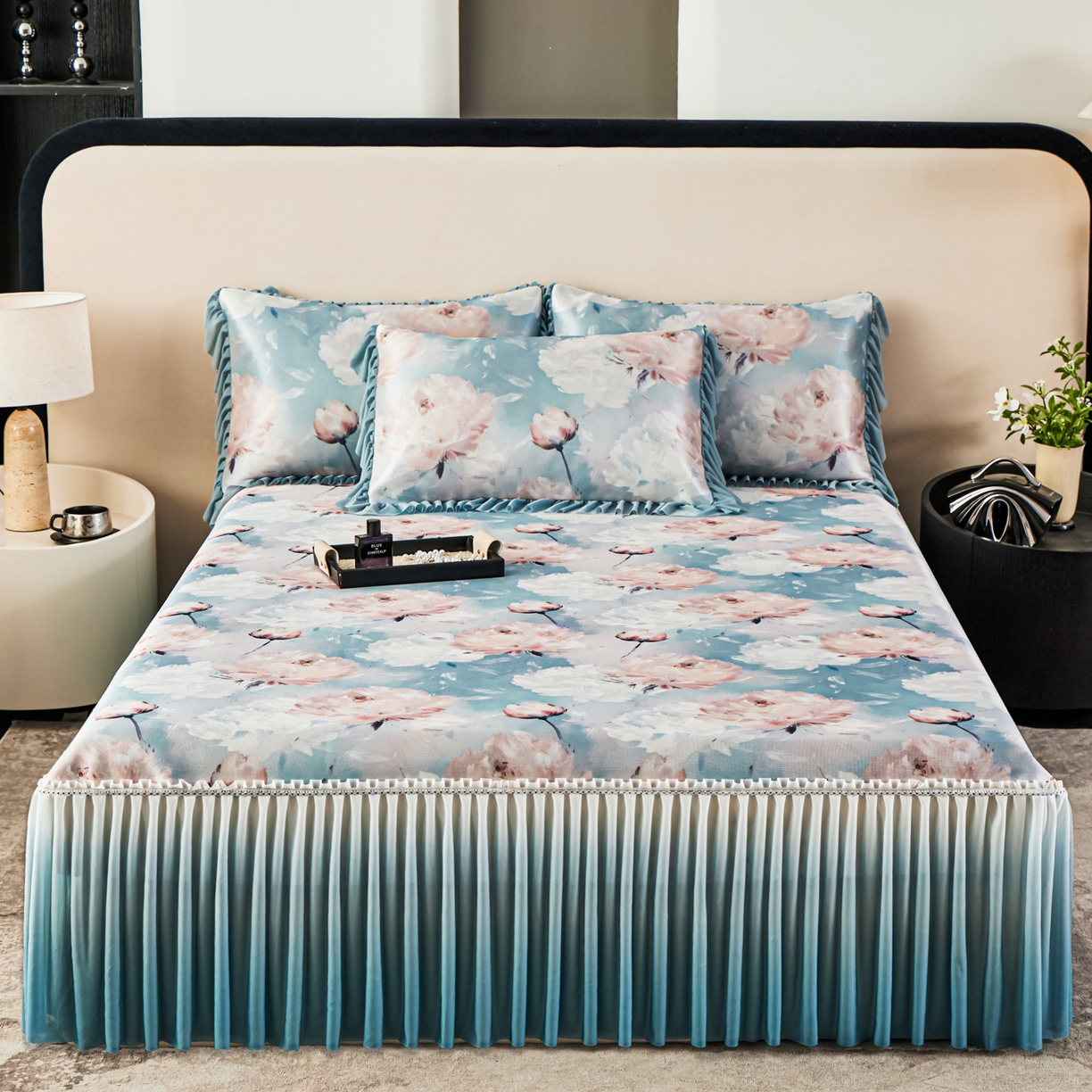 91家纺网 家纺一手货源 找家纺 绒宴家纺2026海洋冰丝床裙款凉席三件套