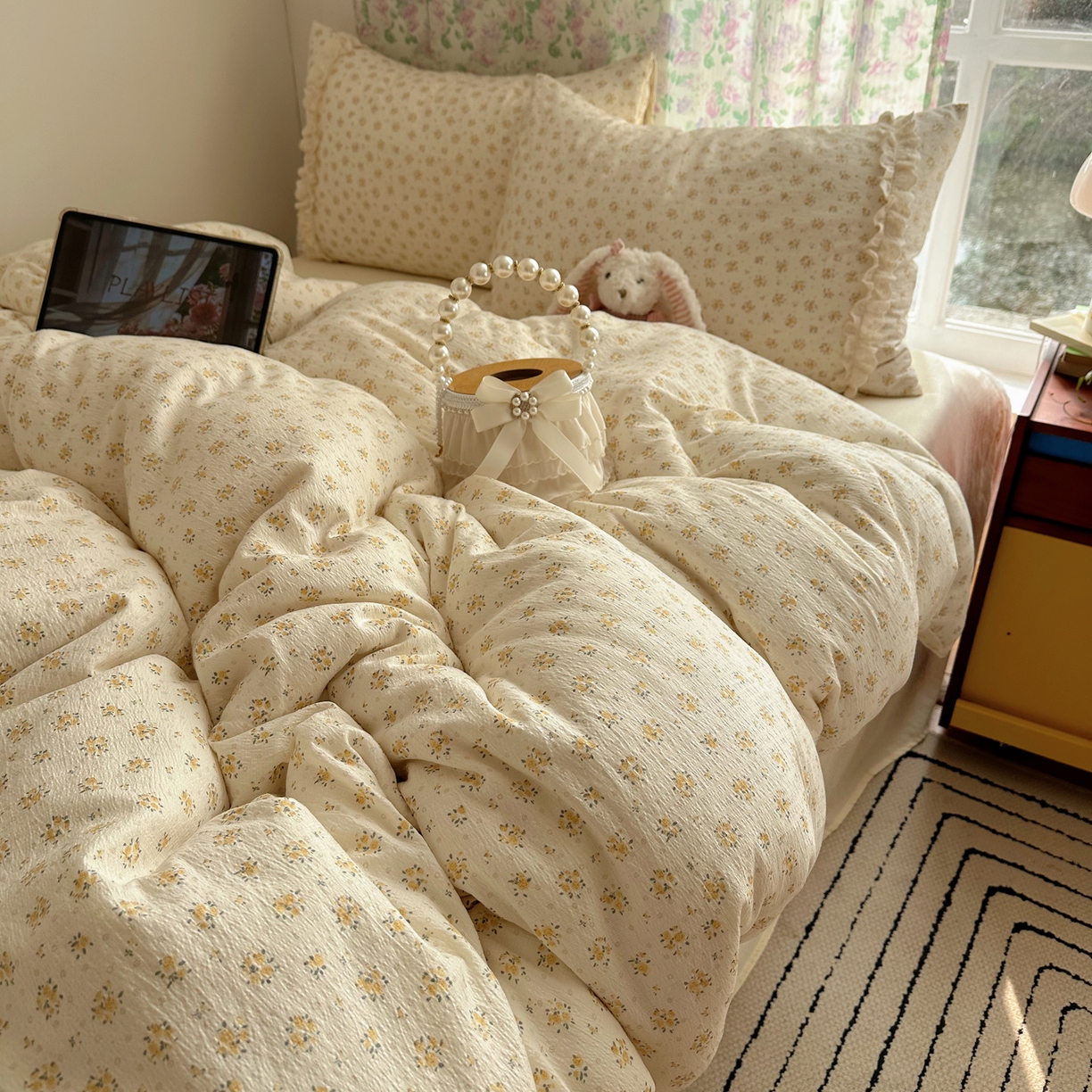 91家纺网 家纺一手货源 找家纺 山茶家居-原创设计（原山茶家纺） 2026新款皱皱纱水洗棉花边四件套-清雾系列 清雾-小黄花