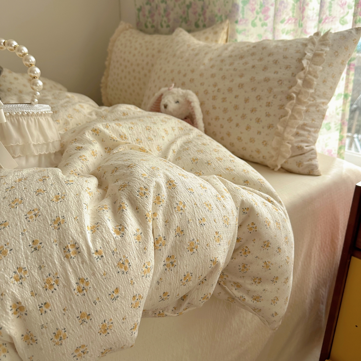 91家纺网 家纺一手货源 找家纺 山茶家居-原创设计（原山茶家纺） 2026新款皱皱纱水洗棉花边四件套-清雾系列 清雾-小黄花