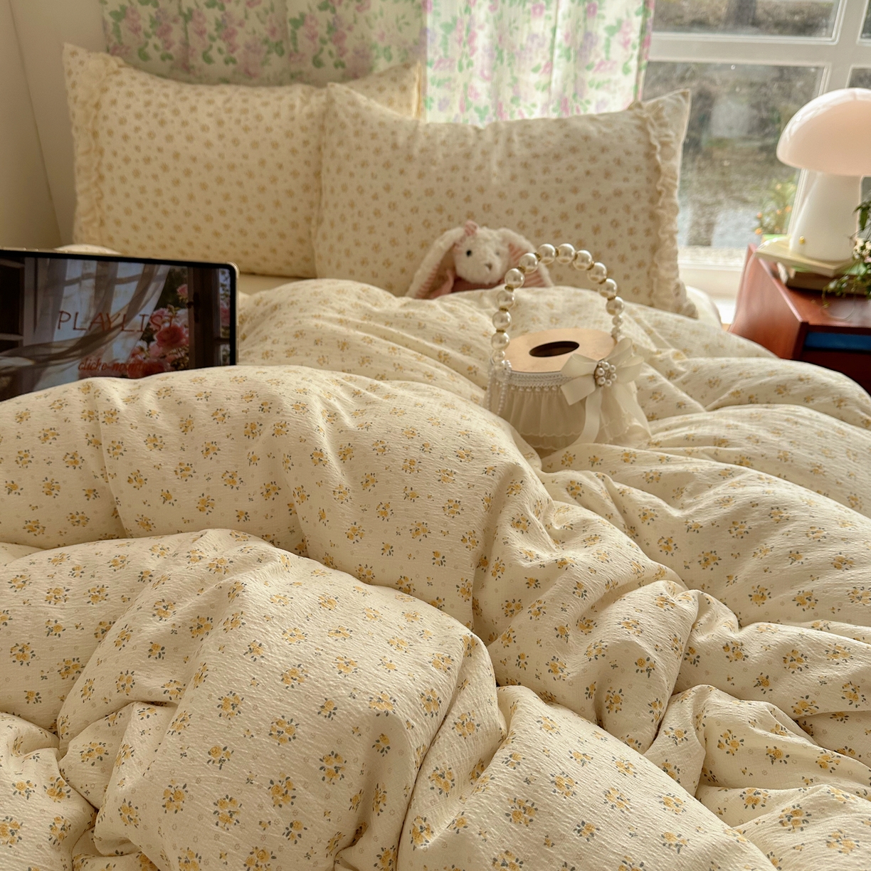 91家纺网 家纺一手货源 找家纺 山茶家居-原创设计（原山茶家纺） 2026新款皱皱纱水洗棉花边四件套-清雾系列 清雾-小黄花