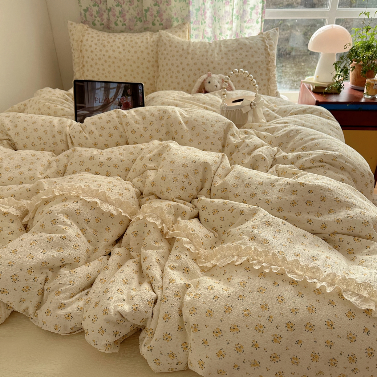 91家纺网 家纺一手货源 找家纺 山茶家居-原创设计（原山茶家纺） 2026新款皱皱纱水洗棉花边四件套-清雾系列 清雾-小黄花