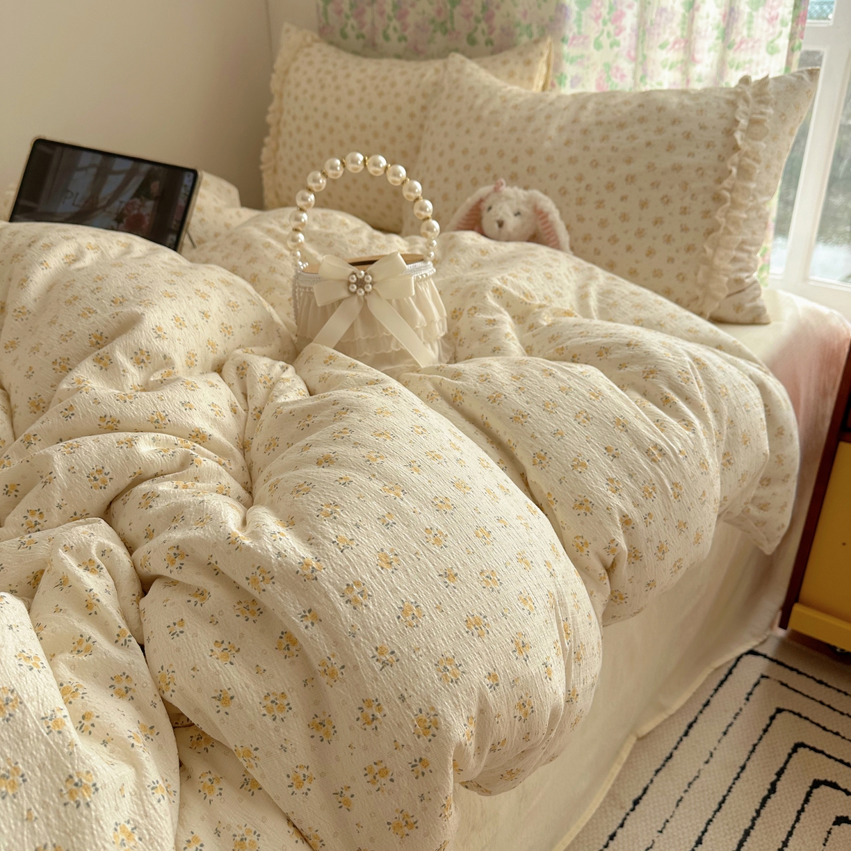 91家纺网 家纺一手货源 找家纺 山茶家居-原创设计（原山茶家纺） 2026新款皱皱纱水洗棉花边四件套-清雾系列 清雾-小黄花