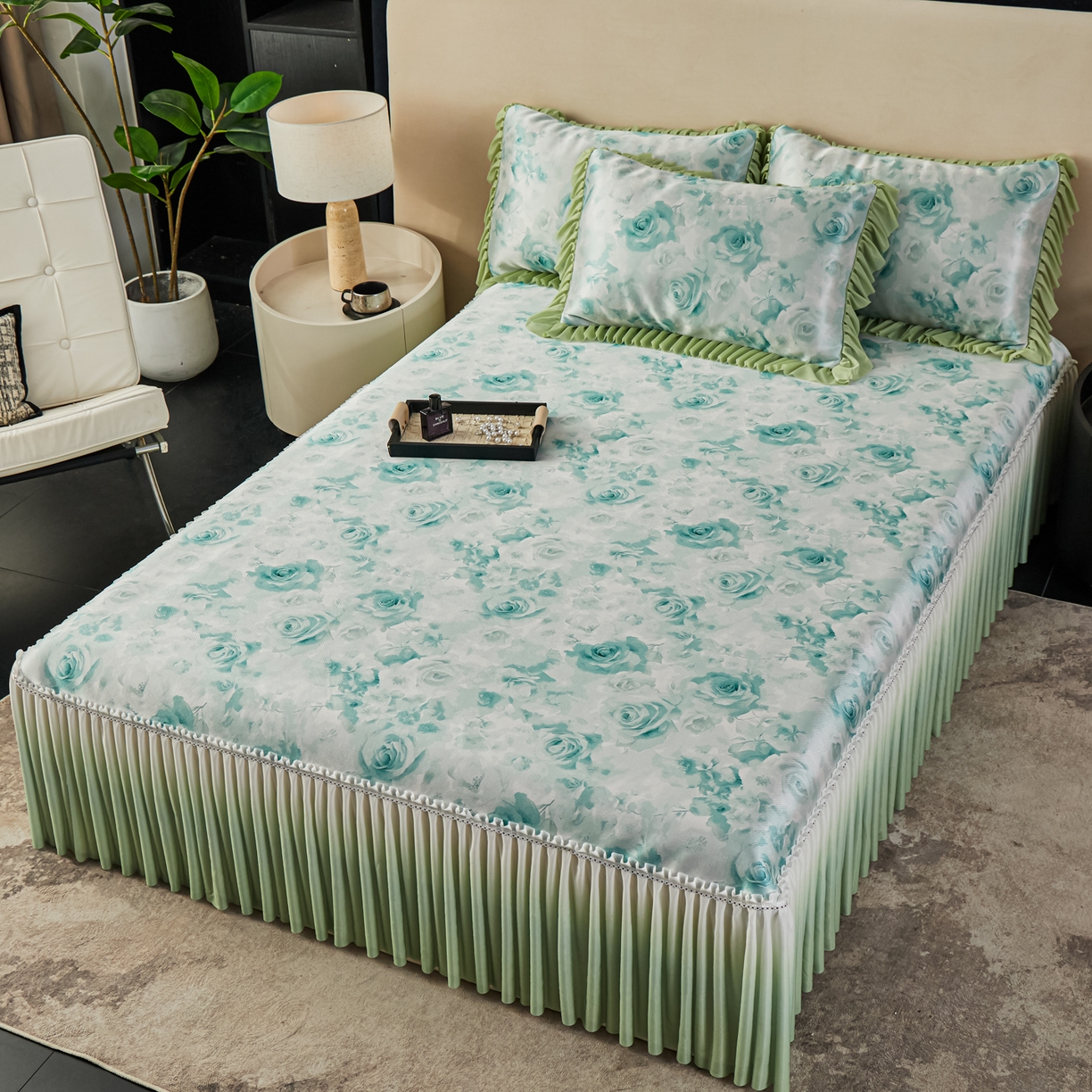 91家纺网 家纺一手货源 找家纺 绒宴家纺2026海洋冰丝床裙款凉席三件套