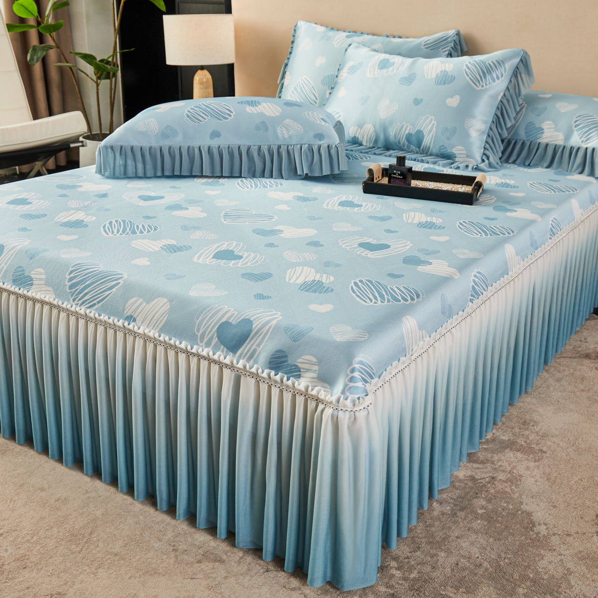 91家纺网 家纺一手货源 找家纺 绒宴家纺2026海洋冰丝床裙款凉席三件套