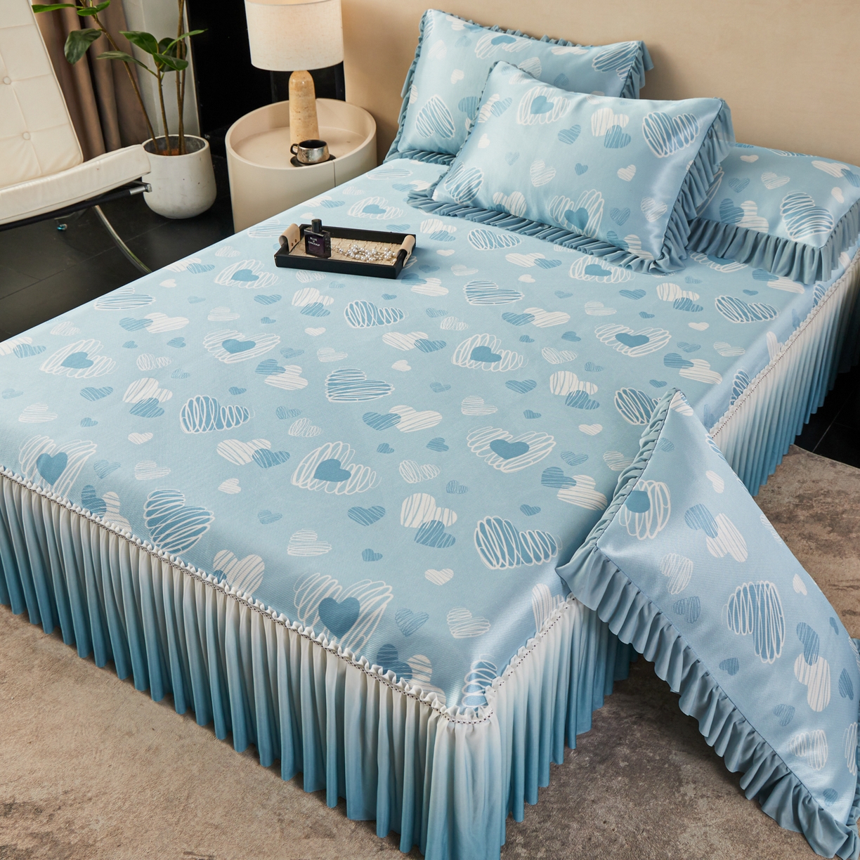 91家纺网 家纺一手货源 找家纺 绒宴家纺2026海洋冰丝床裙款凉席三件套