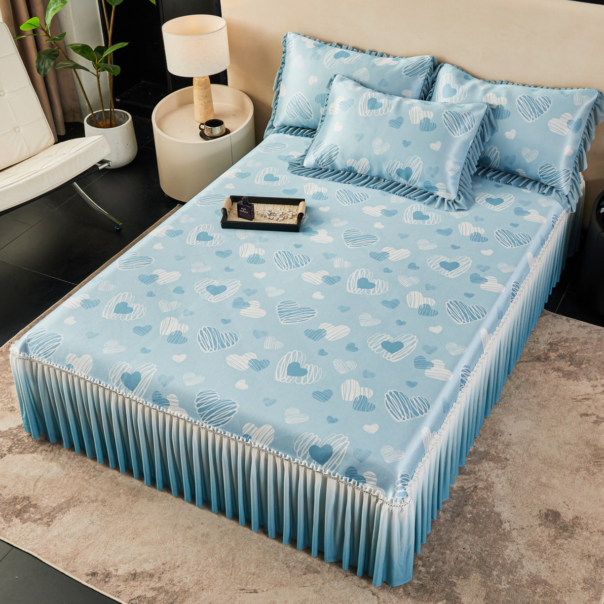 91家纺网 家纺一手货源 找家纺 绒宴家纺2026海洋冰丝床裙款凉席三件套