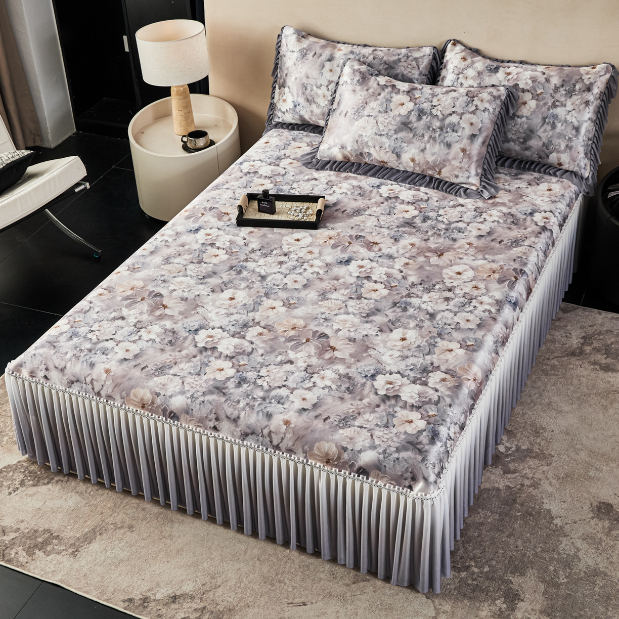 91家纺网 家纺一手货源 找家纺 绒宴家纺2026海洋冰丝床裙款凉席三件套