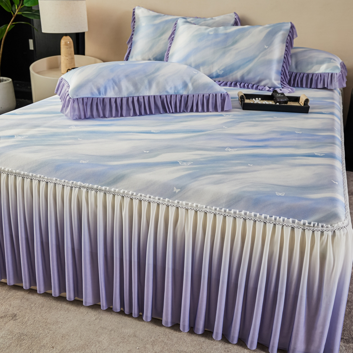 91家纺网 家纺一手货源 找家纺 绒宴家纺2026海洋冰丝床裙款凉席三件套