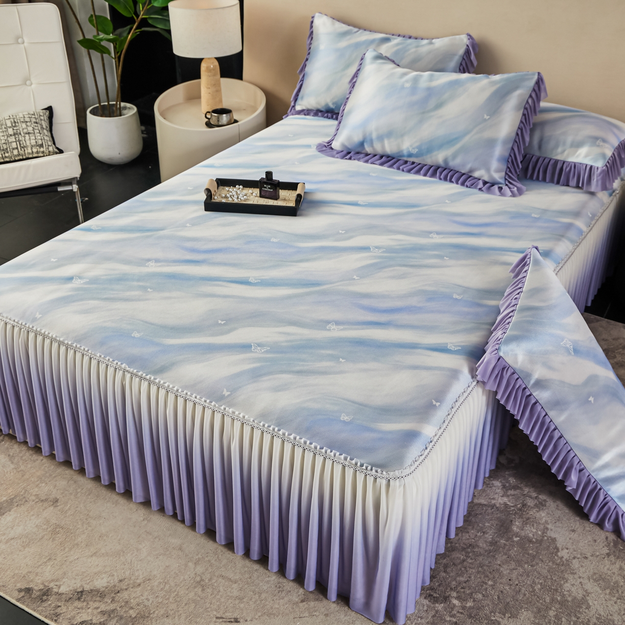 91家纺网 家纺一手货源 找家纺 绒宴家纺2026海洋冰丝床裙款凉席三件套