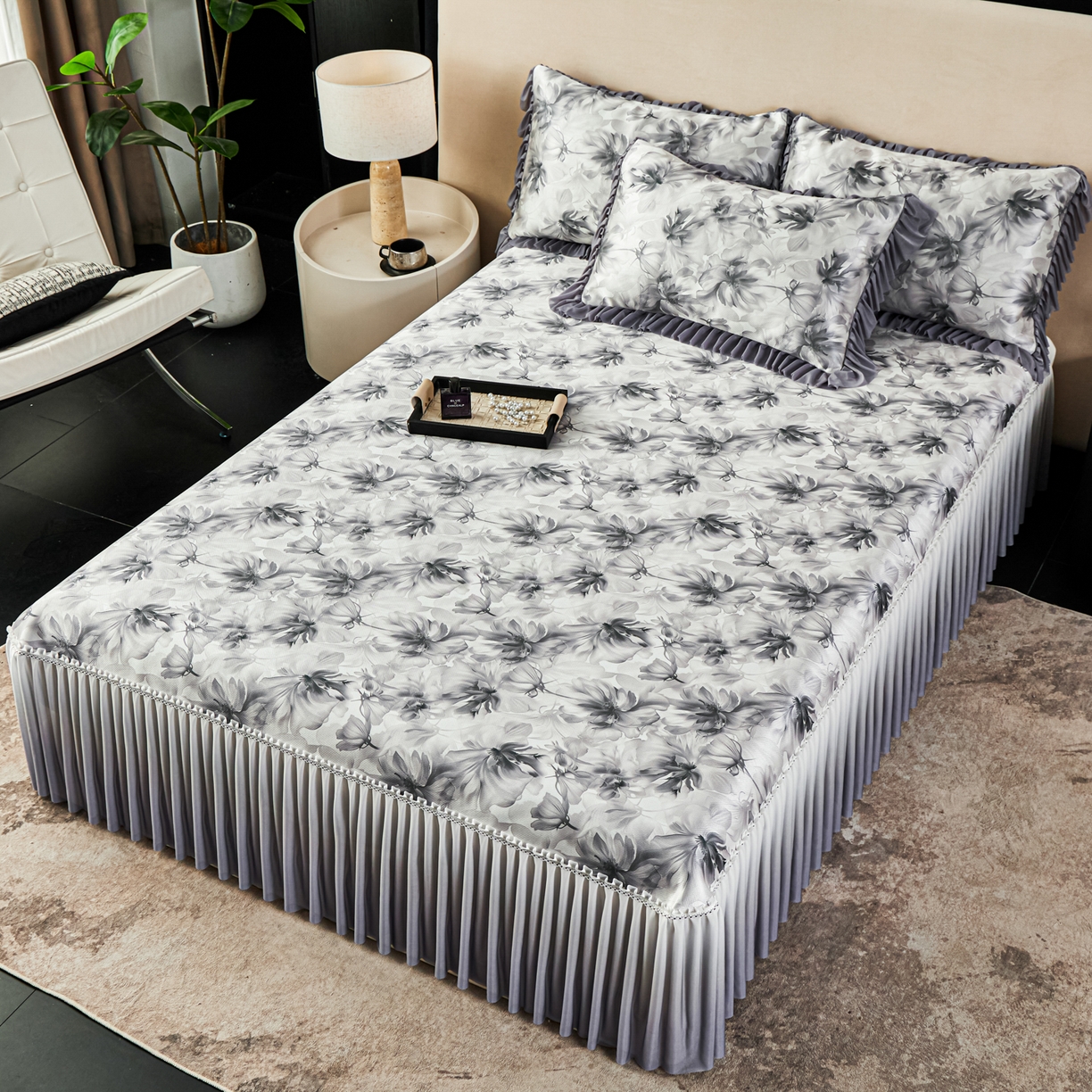 91家纺网 家纺一手货源 找家纺 绒宴家纺2026海洋冰丝床裙款凉席三件套