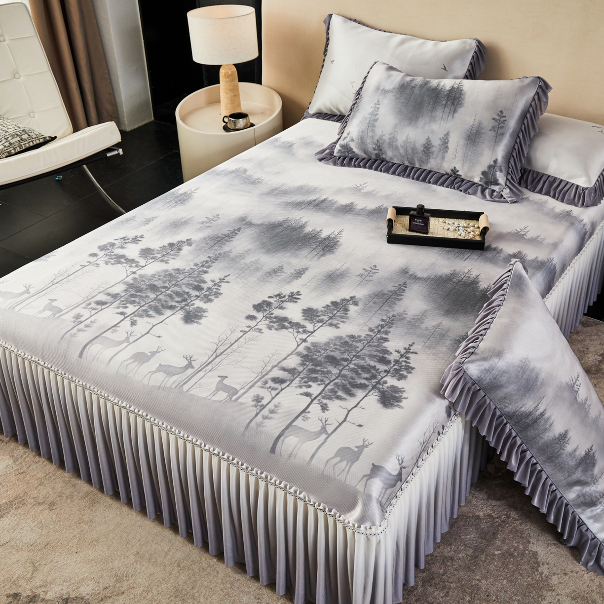 91家纺网 家纺一手货源 找家纺 绒宴家纺2026海洋冰丝床裙款凉席三件套