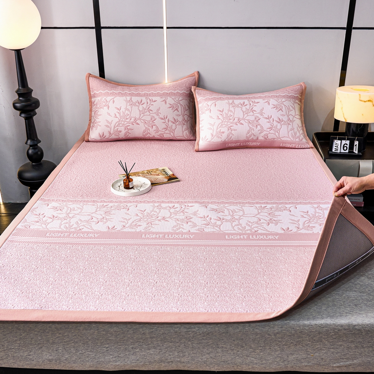 91家纺网 家纺一手货源 找家纺 （总）雅诗帛 2026新款提花PE凉感冰丝席三件套