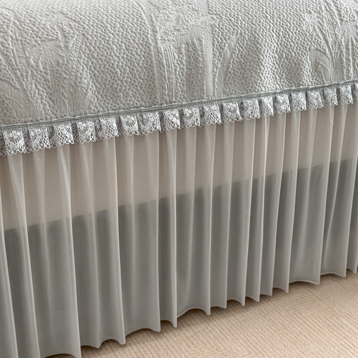 91家纺网 家纺一手货源 找家纺 鑫琪莱家纺 2026新款提花浮雕凉豆豆凉感凉席床裙款 蒲公英蓝灰