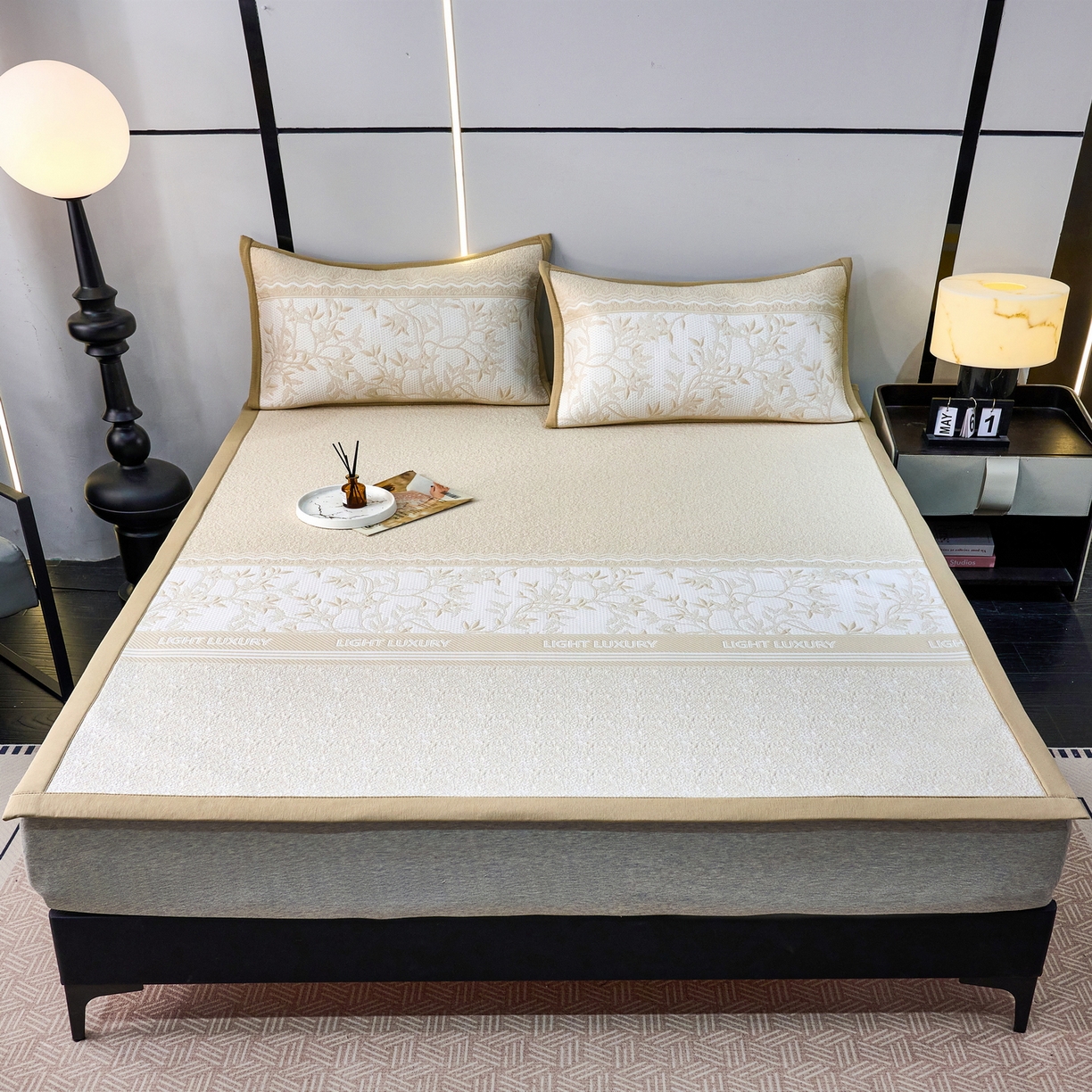 91家纺网 家纺一手货源 找家纺 雅诗帛 2026新款提花PE凉感冰丝席三件套 风景-直角咖