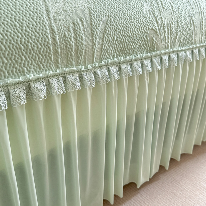 91家纺网 家纺一手货源 找家纺 鑫琪莱家纺 2026新款提花浮雕凉豆豆凉感凉席床裙款 蒲公英绿